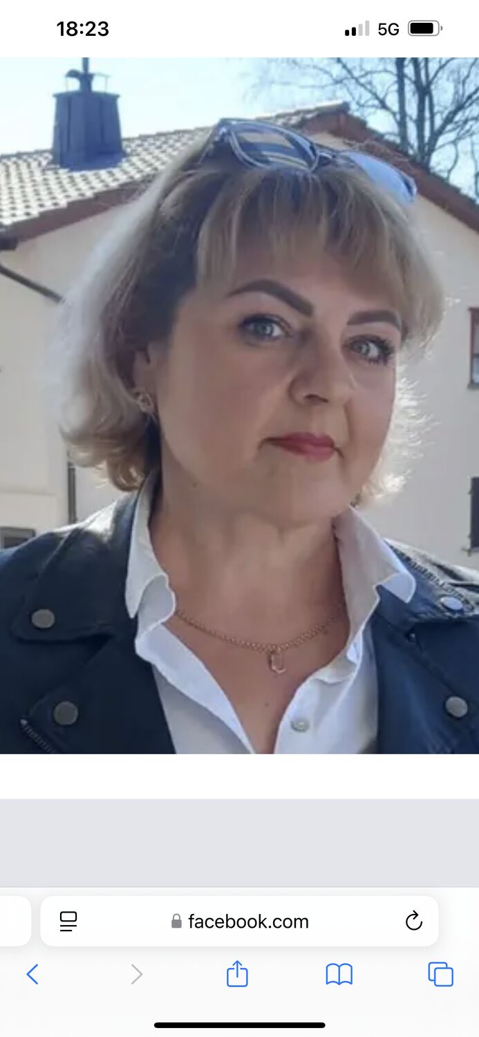  ,   Stela, 49 ,   c 