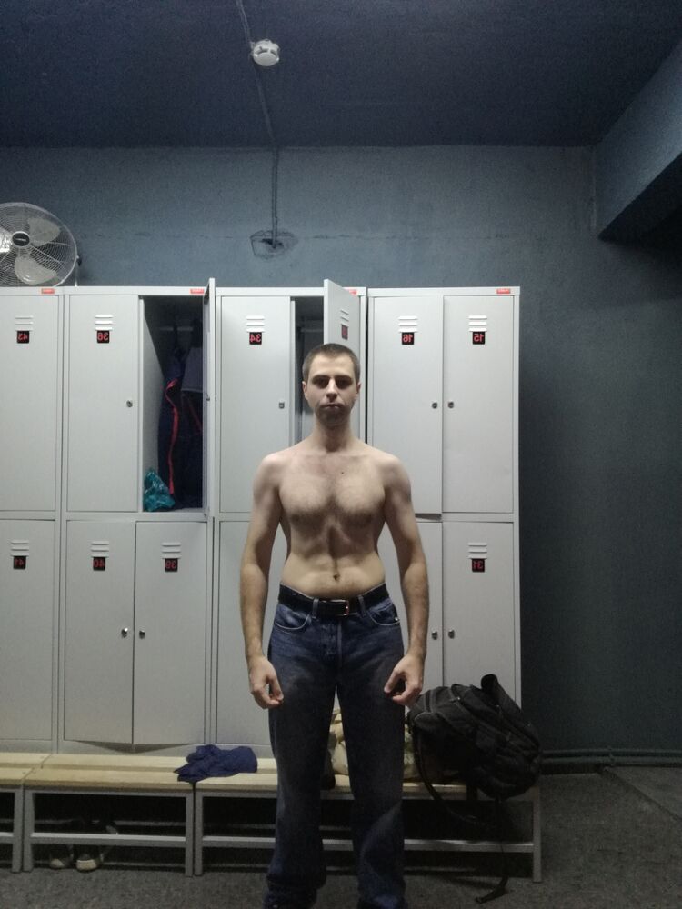  39518403  Roman, 35 ,    --