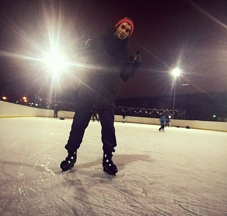  18375853  Serge, 35 ,    