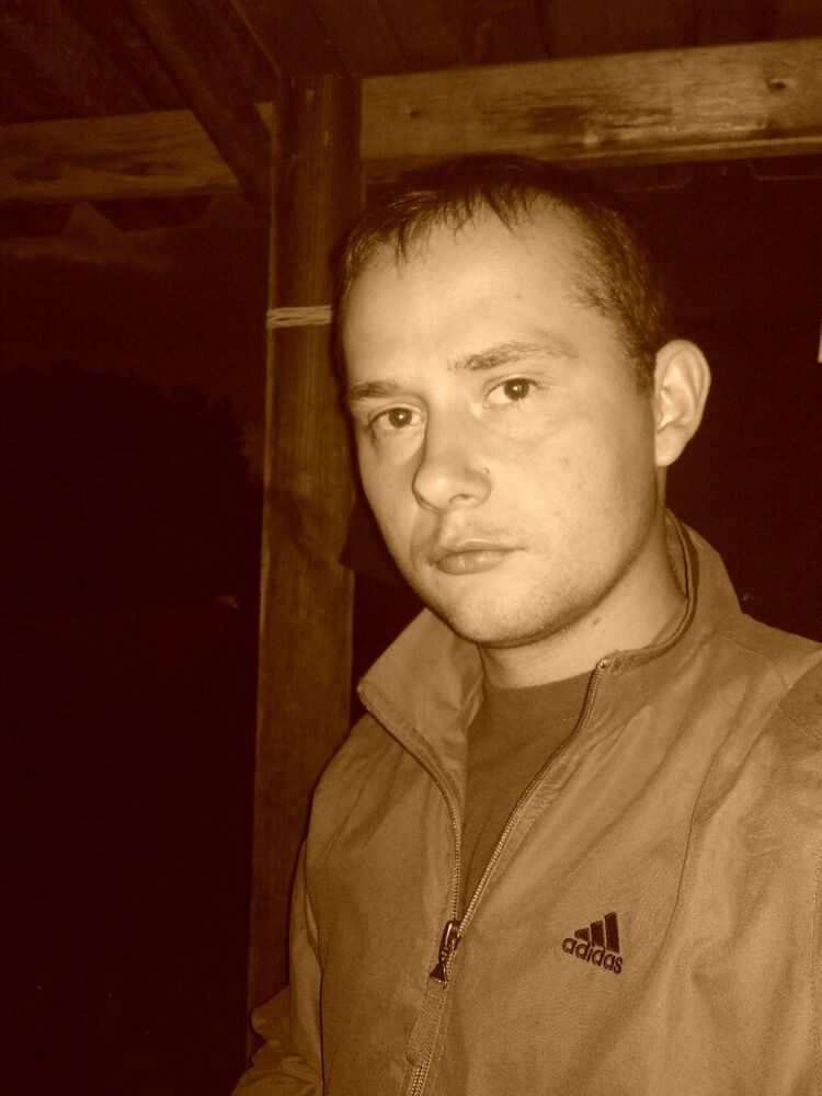  27102163  Denis, 39 ,    