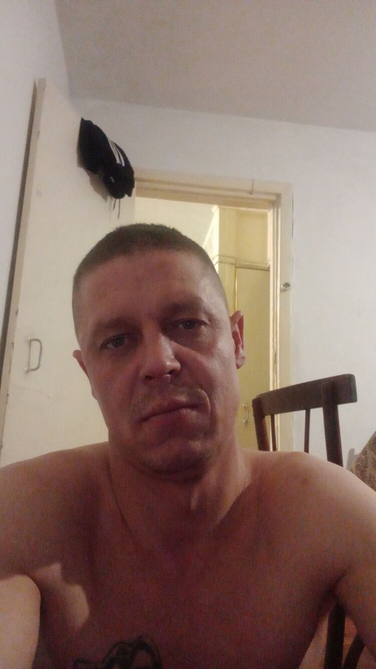  40595993  , 37 ,    