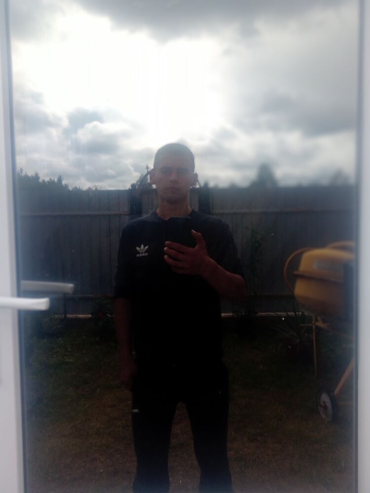  31829843  Svyatoslav, 26 ,    