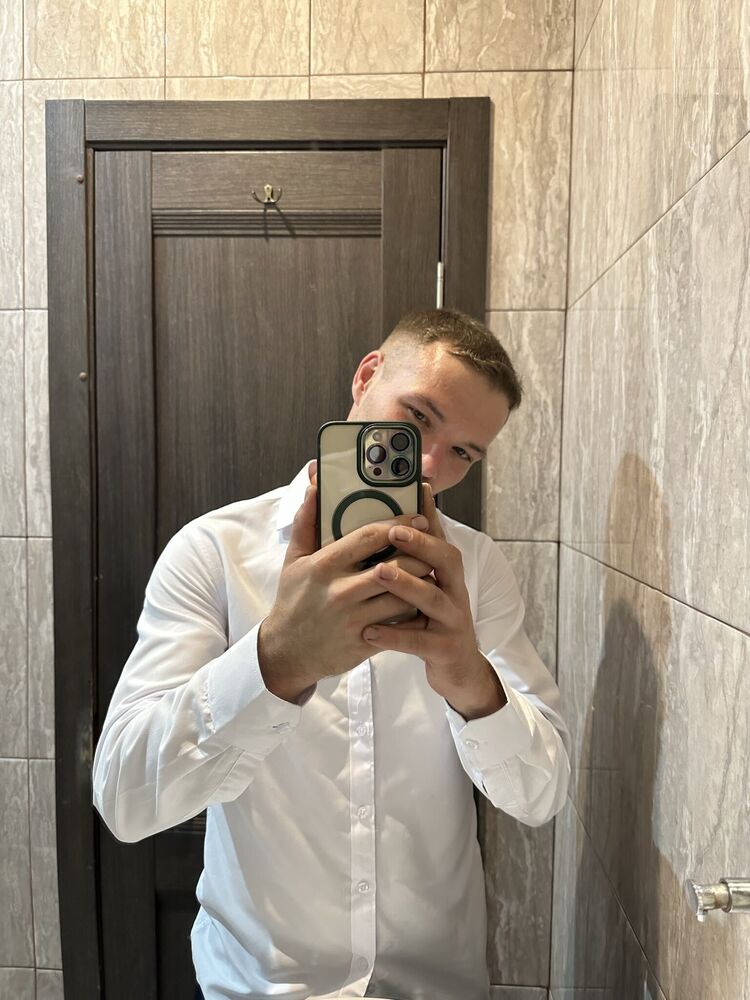  45809733  , 28 ,    
