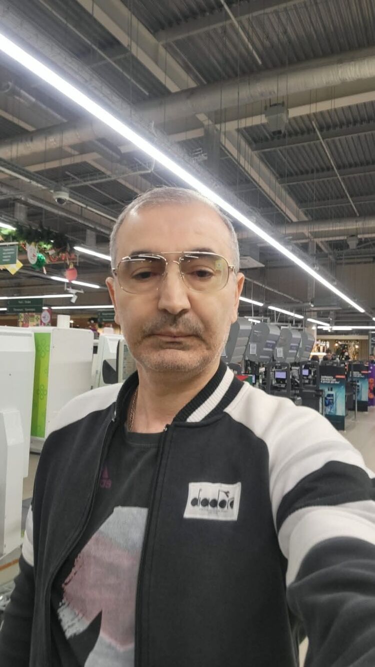  52811333  , 51 ,    
