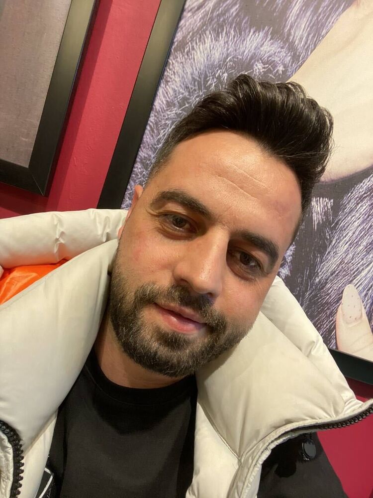  Alanya,   Burak, 32 ,   ,   