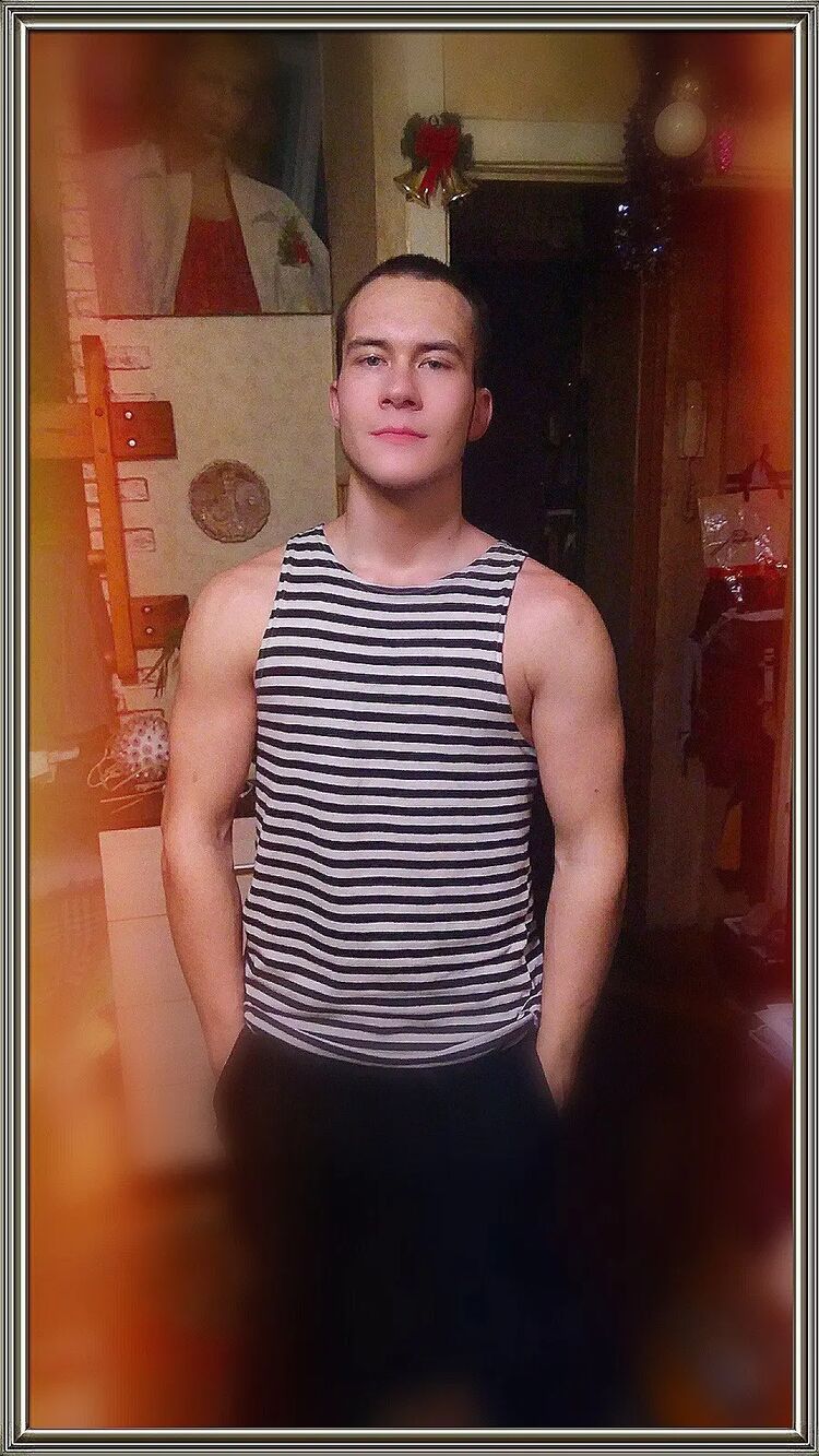  ,   Maxim, 28 ,   ,   , c , 