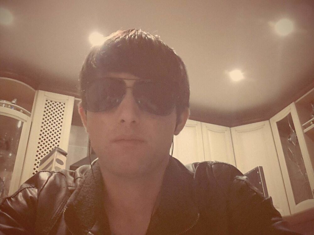  18707973  Shahbozjon, 33 ,    