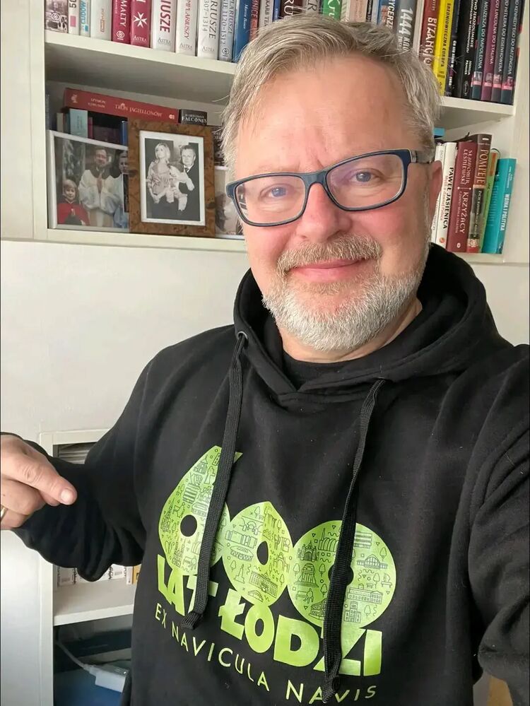  47092643  David, 65 ,    Friston