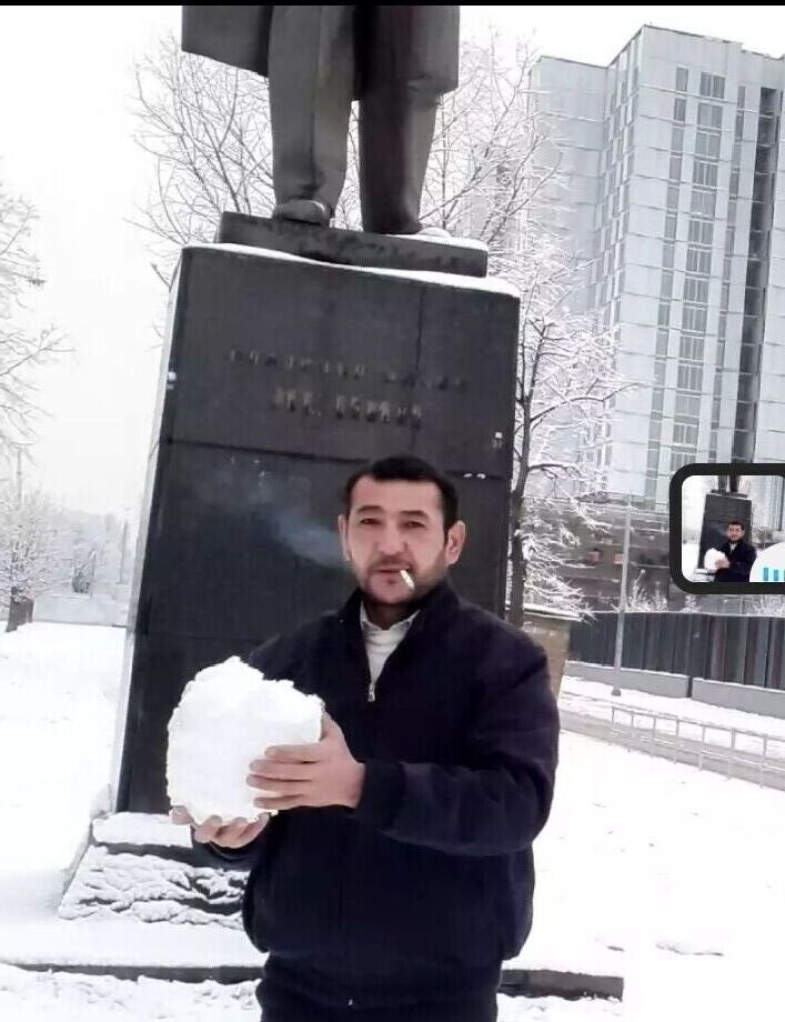  53842943  Farhad, 47 ,    