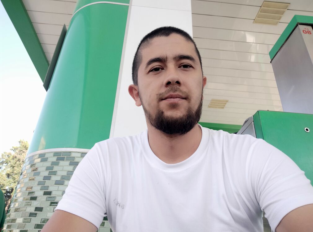  26878143  Bexruz, 39 ,    