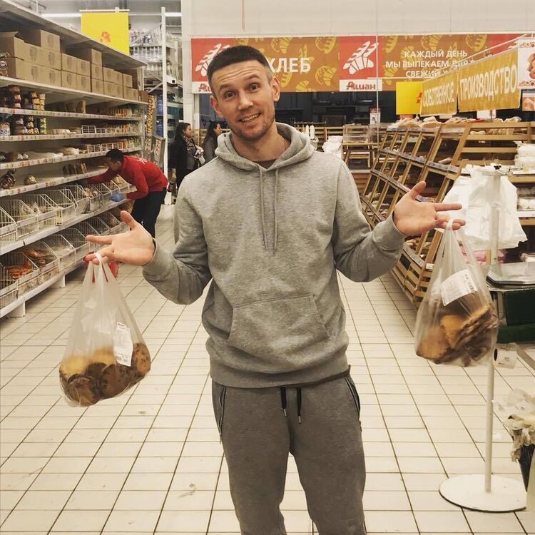  36000403  Lisicin, 35 ,    