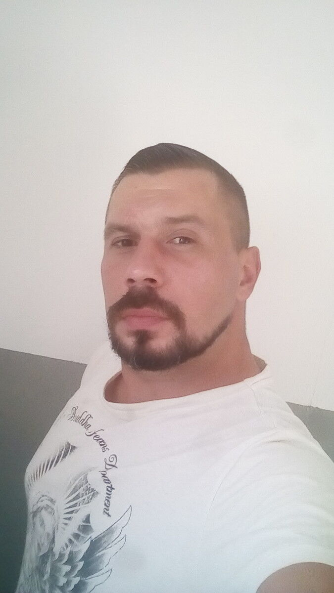  19287733  Bruno, 40 ,    Warszawa