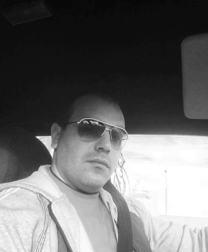 15758133  Nikolas, 35 ,     