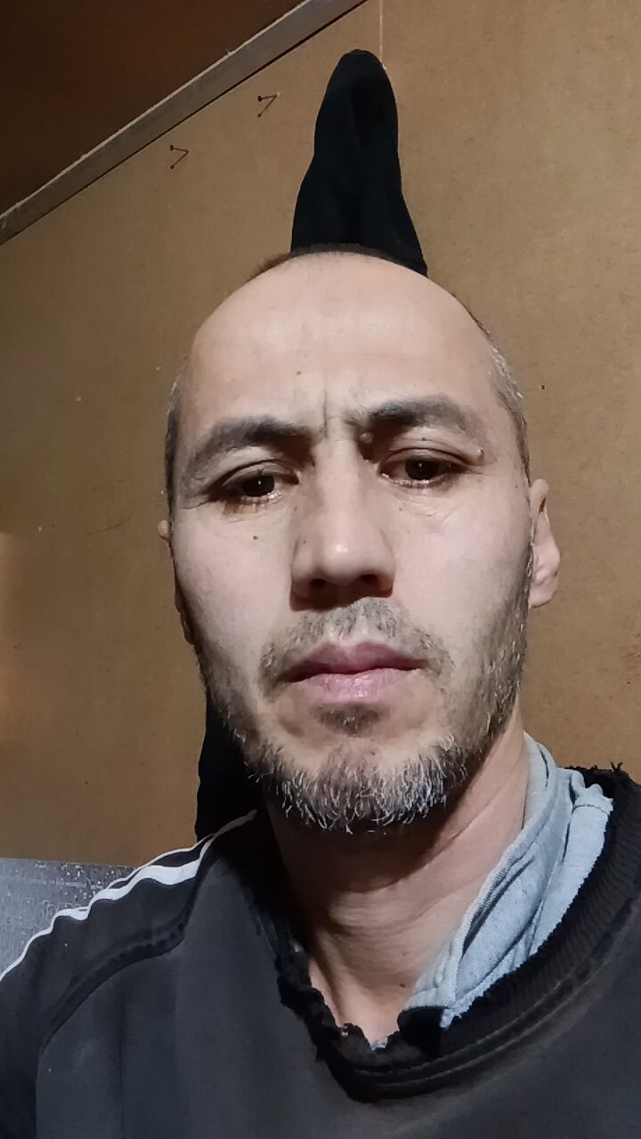  48373333  Bakhtiyor, 44 ,    