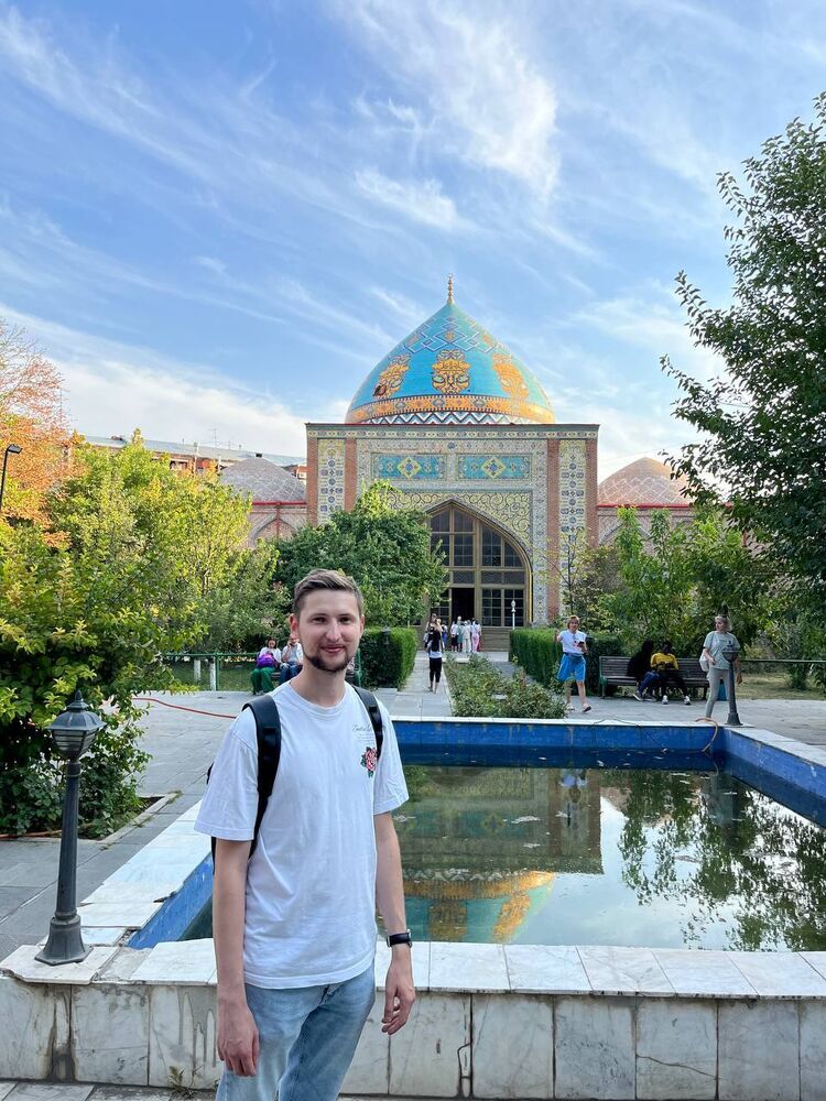  53859253  , 28 ,    -