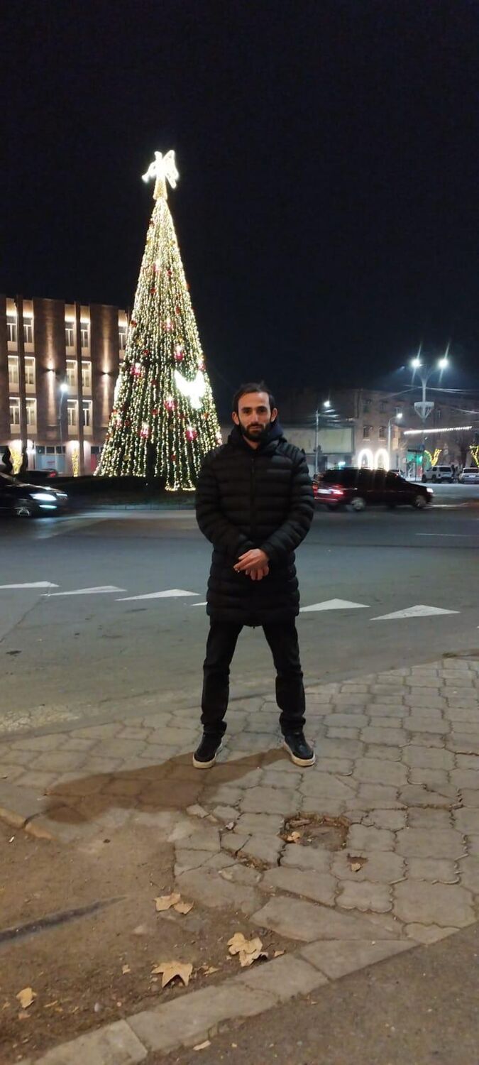  ,   Artur, 29 ,   ,   