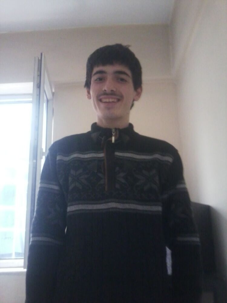  6622353  Yasin, 30 ,    