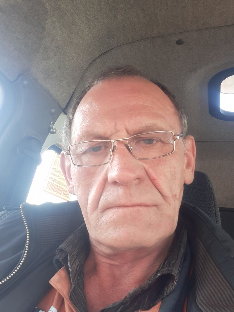  33205273  , 62 ,    
