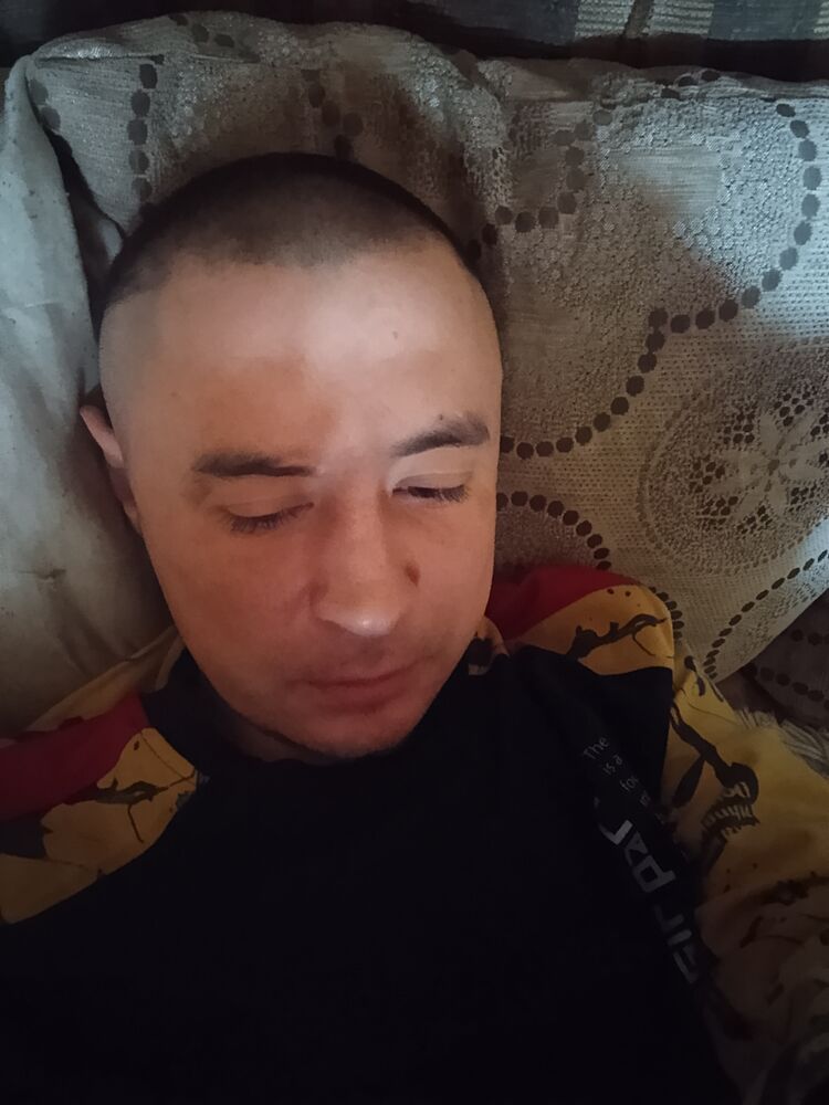  50144333  Vladislav, 36 ,    