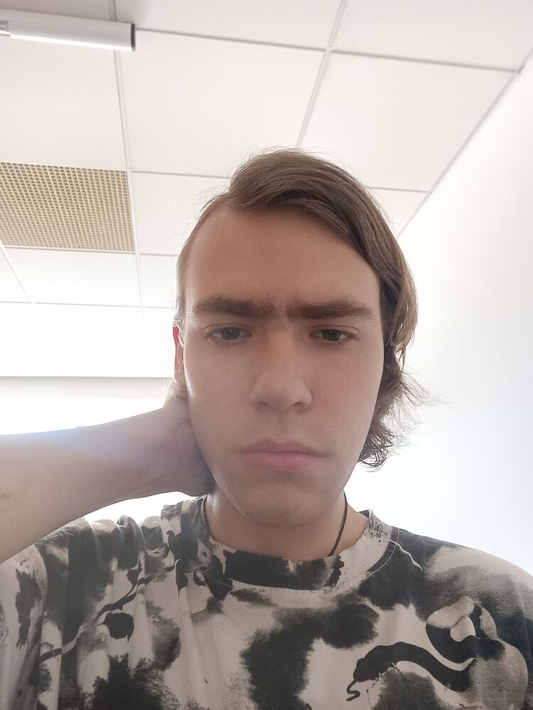  46588733  , 25 ,    