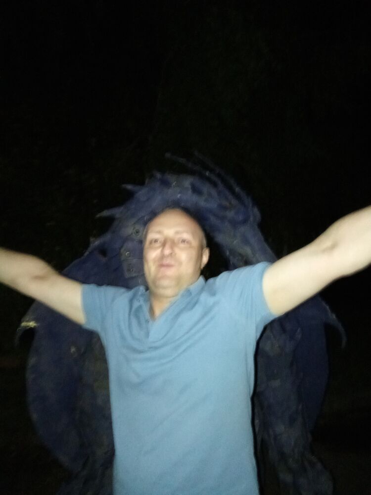  53352873  , 48 ,    