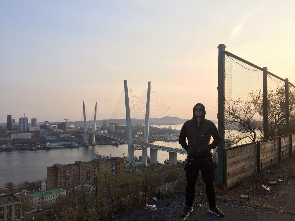  ,   Artem, 32 ,   ,   , c 
