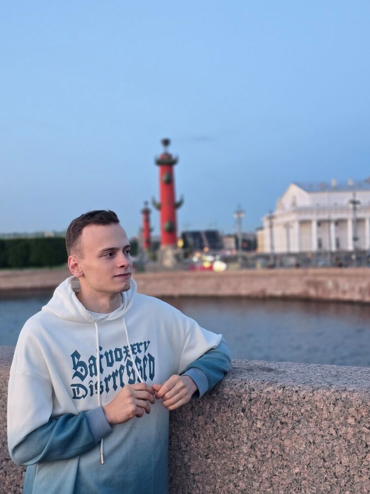  53770693  , 23 ,    -