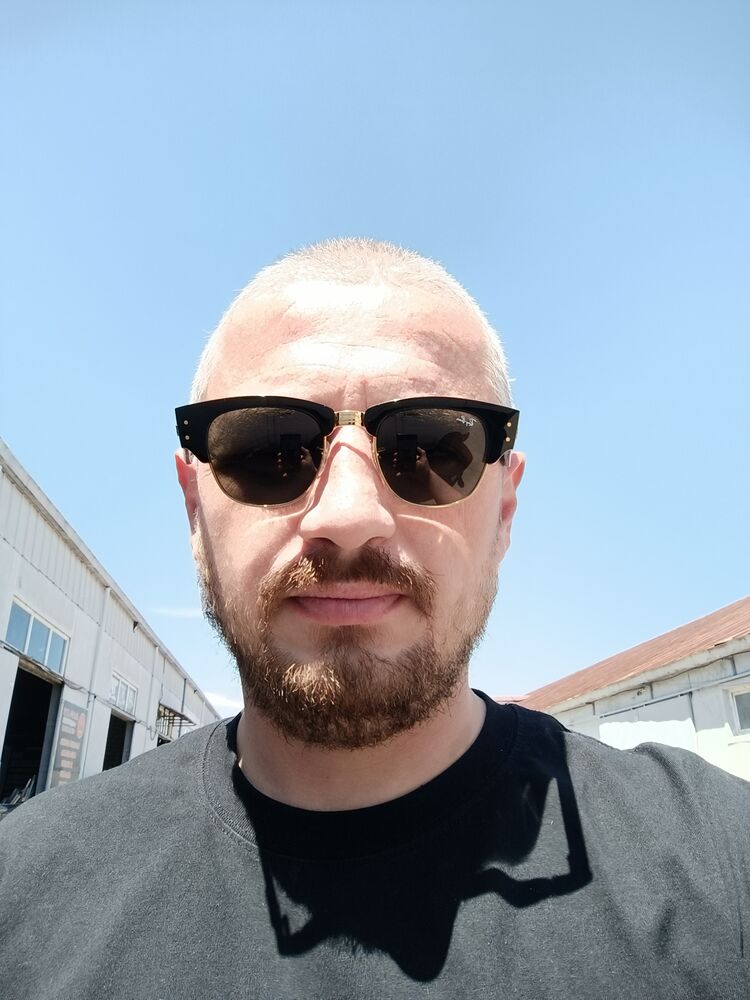  ,   Luka, 33 ,   ,   