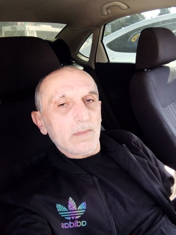  33095173  , 51 ,    