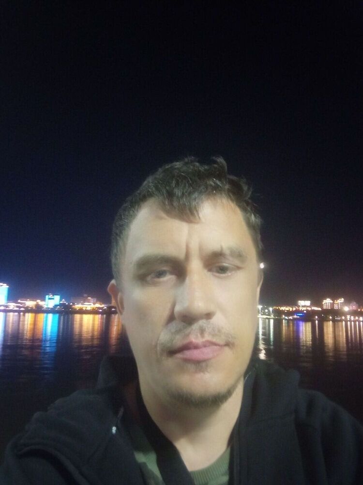  53377343  , 40 ,    