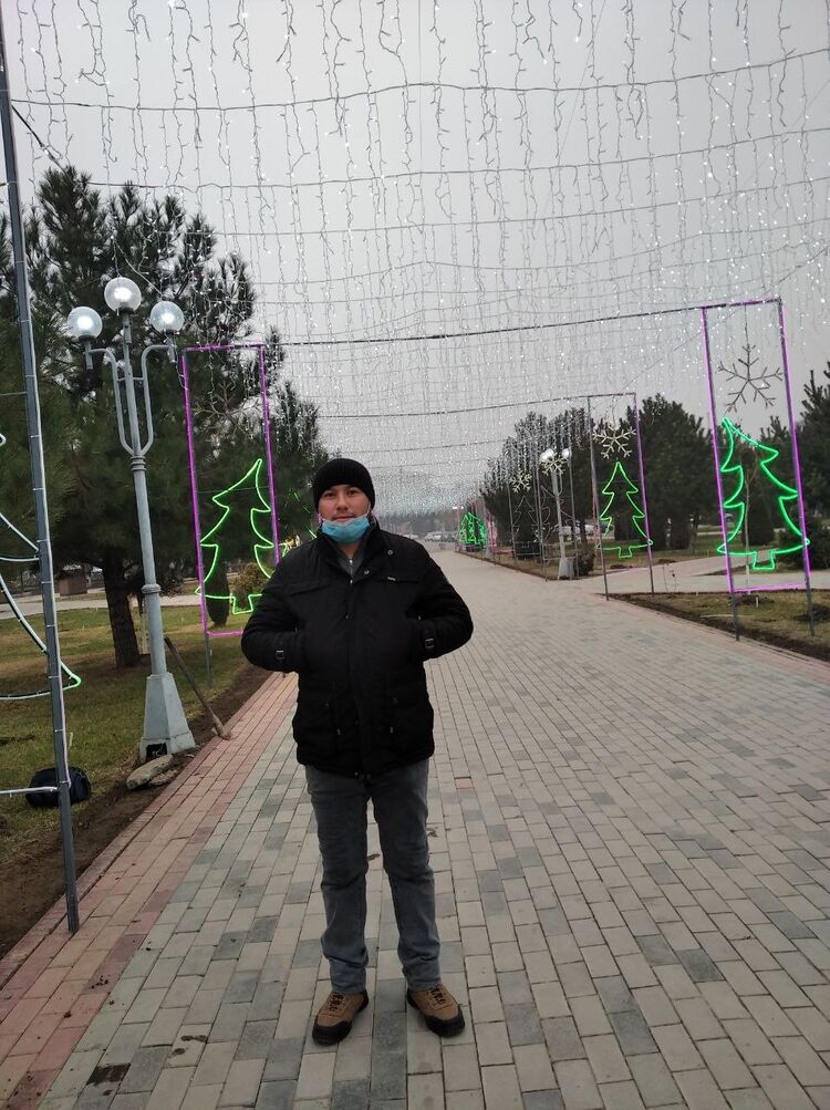  54630163  Ilhom, 32 ,    -