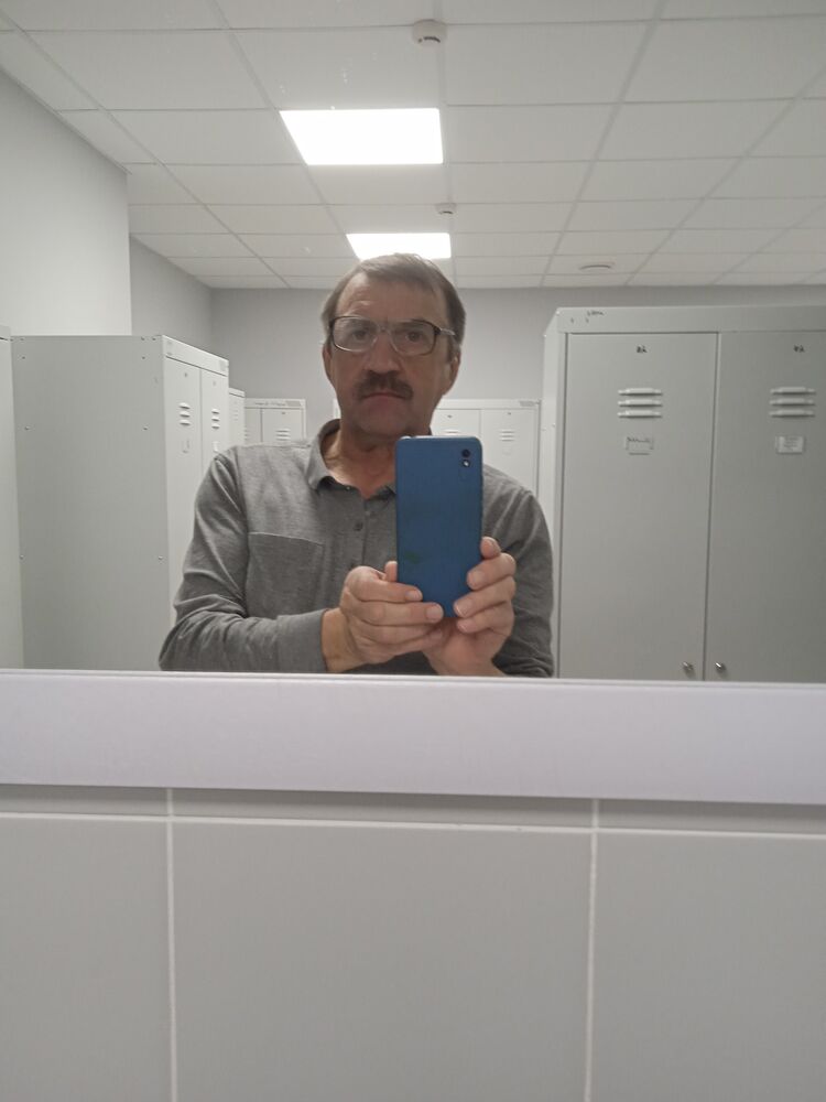  42135433  , 67 ,    