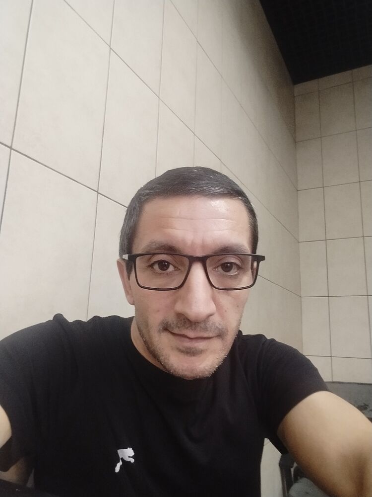  49839303  , 46 ,    