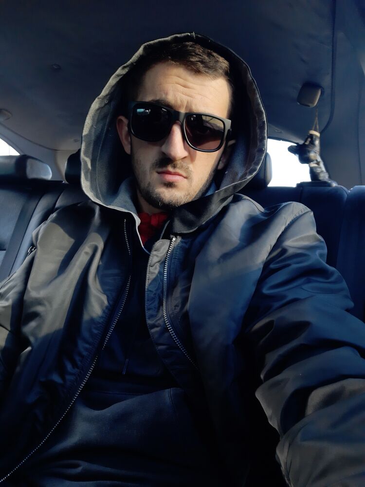  26347633  Bacho, 30 ,    Bielsko-Biala