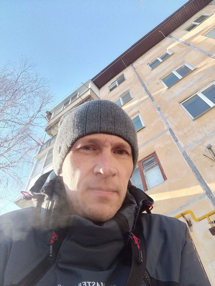  48400663  , 42 ,    