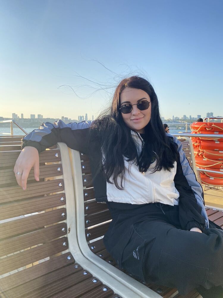  ,   Kelsey, 22 ,   ,   , c 