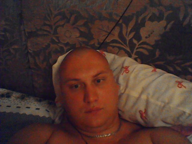  9933173  Maks, 34 ,    