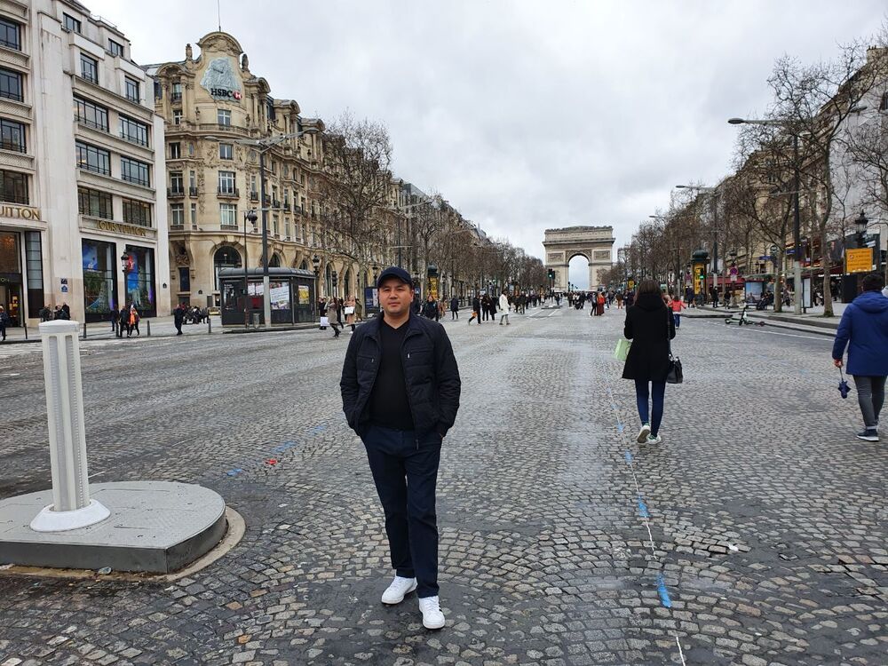  27826563  Zuxriddin, 35 ,    