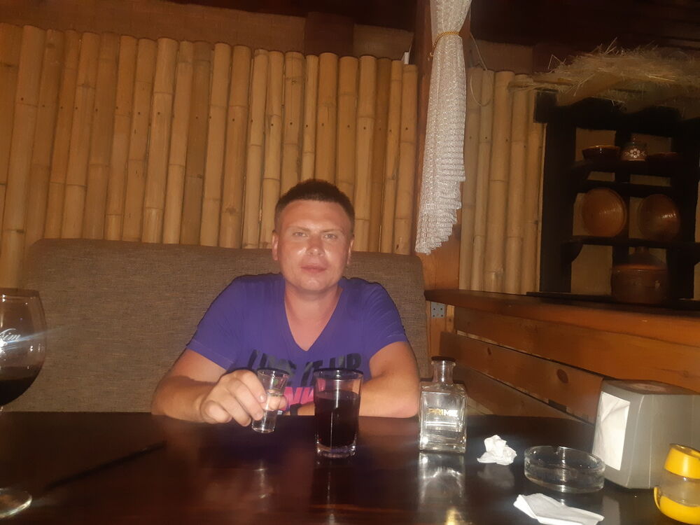  17884653  Oleg, 36 ,    