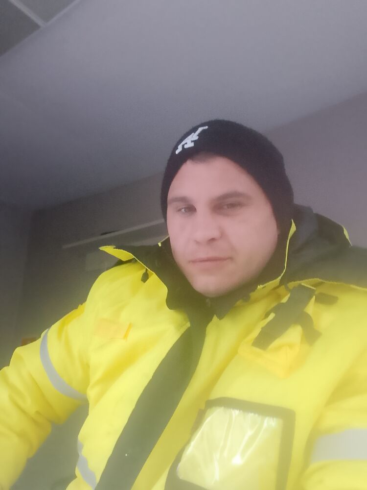  47499243  , 33 ,    