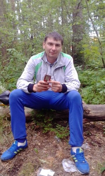  -,   Maxim, 46 ,   ,   , c , 