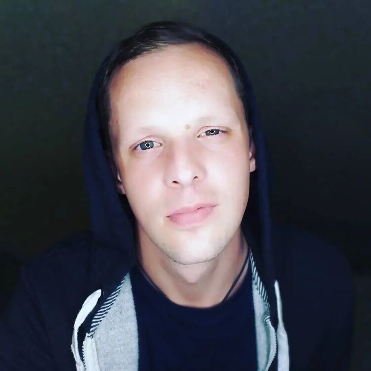  46674233  , 34 ,    