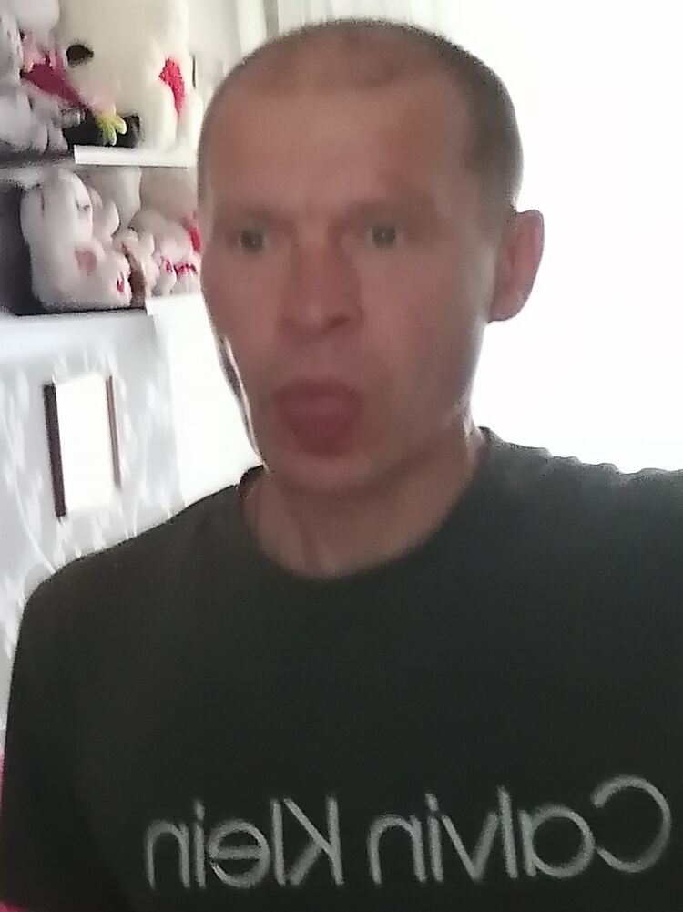  44997243  , 52 ,    