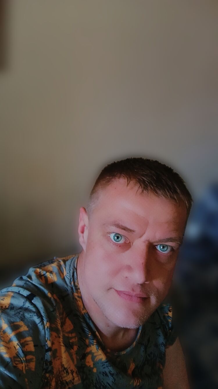  49743793  , 34 ,    
