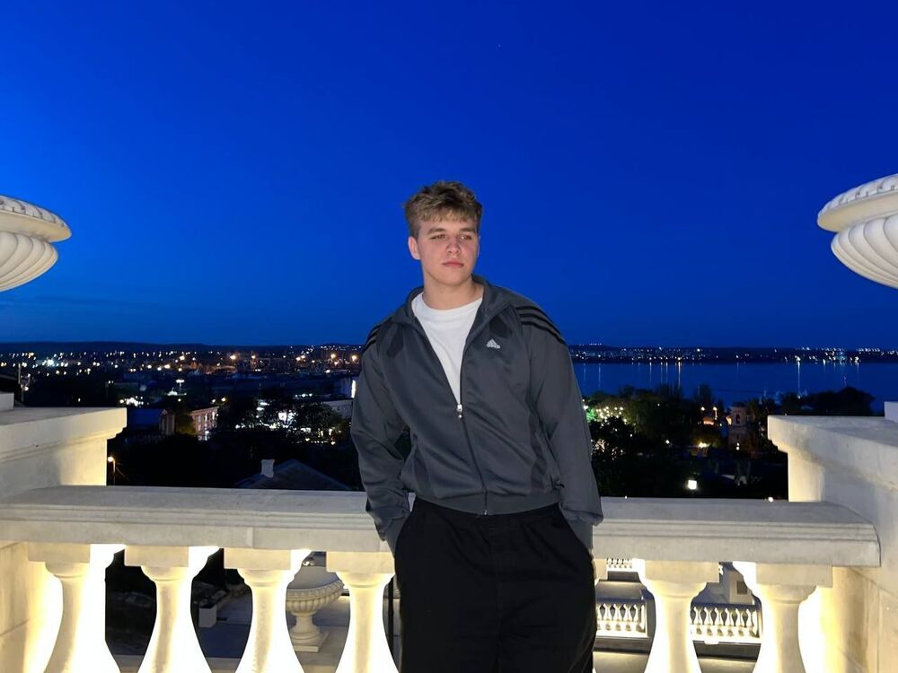  54263533  Vanya, 18 ,    