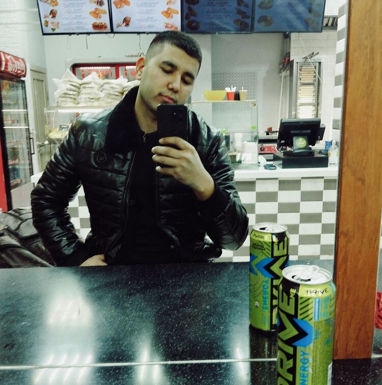  44050483  Maruf, 26 ,    