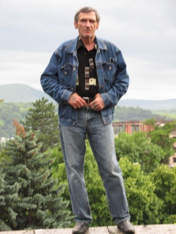 Фото 9656883 мужчины Valeriy, 62 года, ищет знакомства в Пятигорске