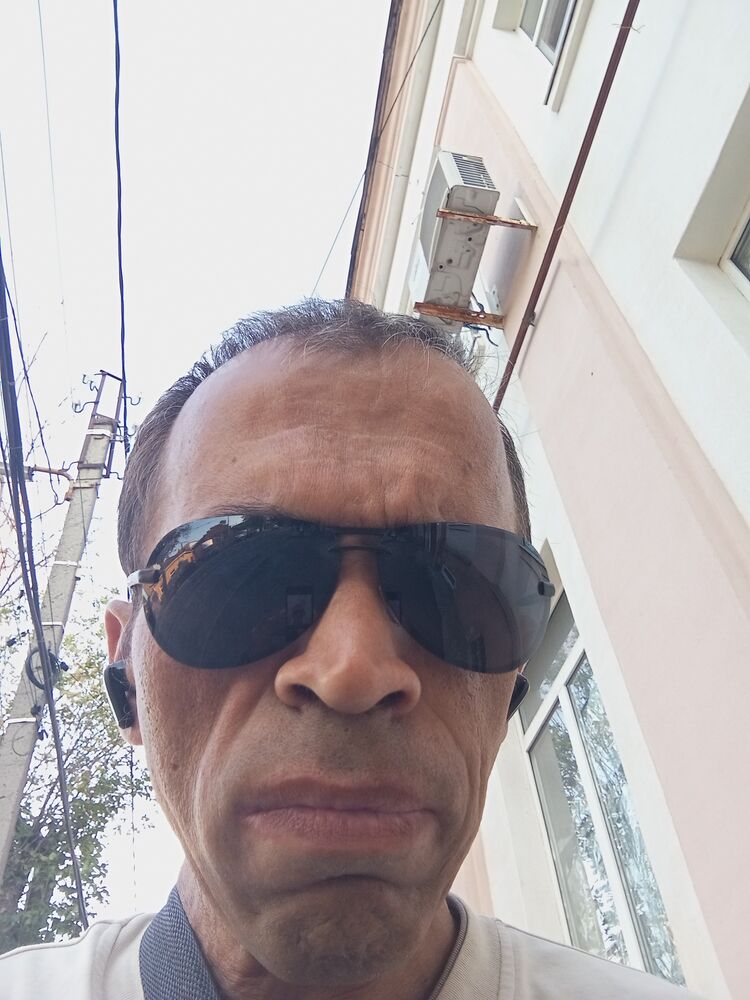  45831633  , 51 ,    