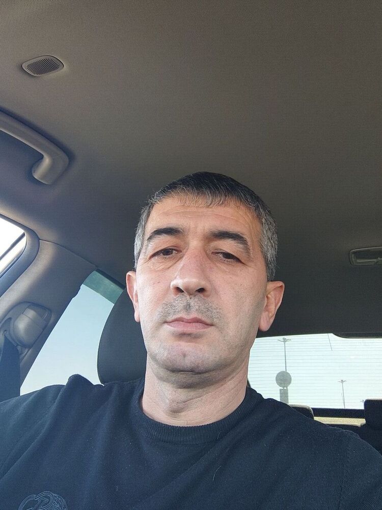  33704143  Rasim, 40 ,    -