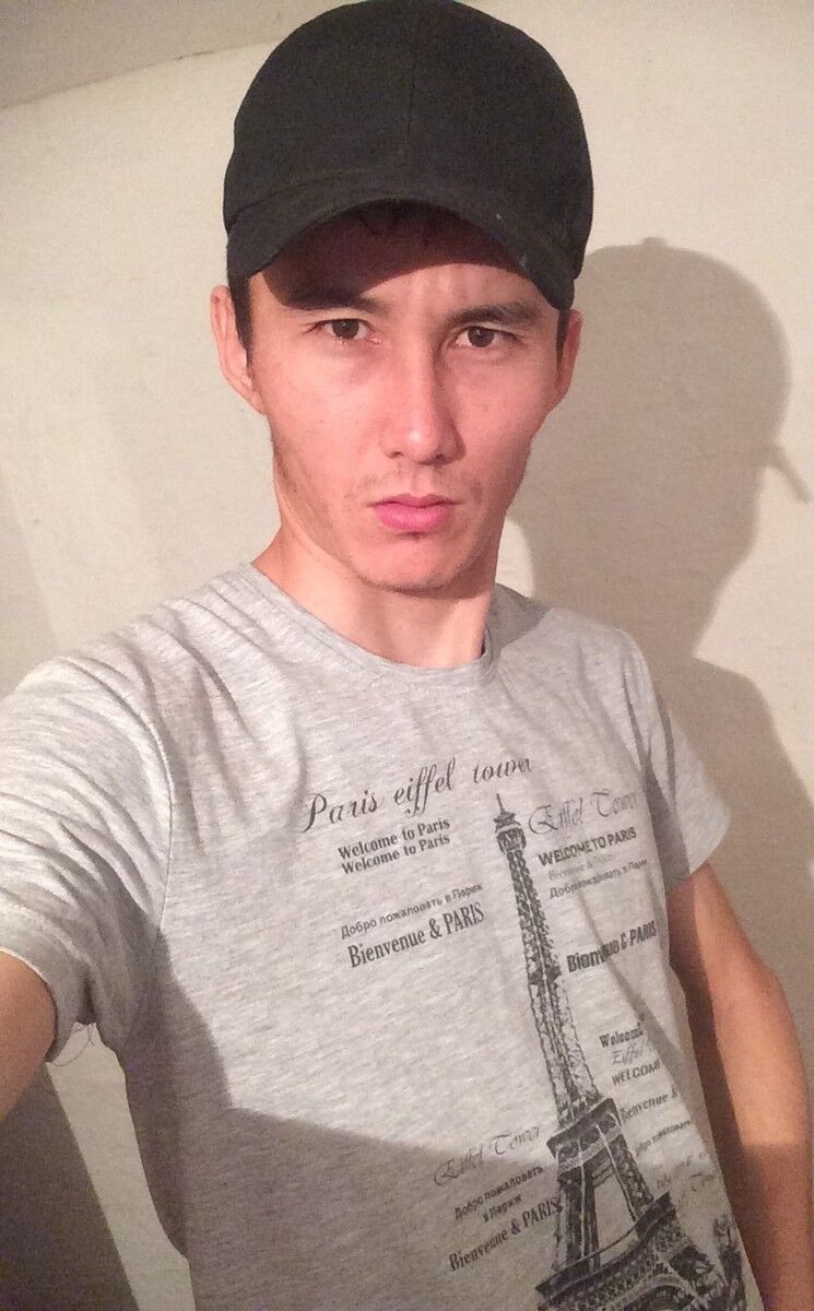  ,   Arman Bauyr, 34 ,   ,   , c 